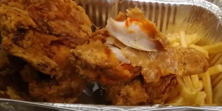 albaik broasted spicy chicken
