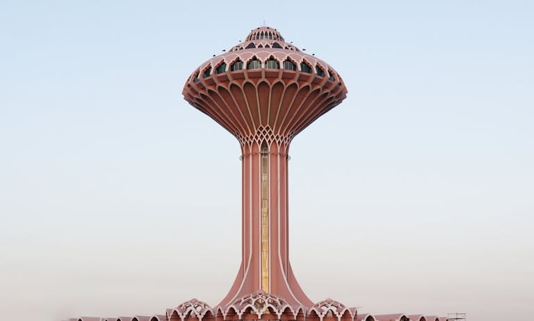 tunning-view-of-the-khobar-water-tower-a-landmark-in-dammam-saudi-arabia.